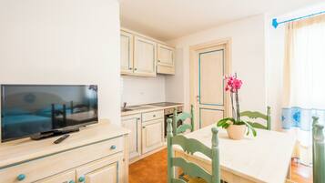 24-Zoll-Flachbildfernseher mit Kabelempfang