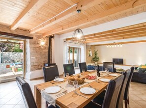 Villa (Four Bedroom Villa with Private Pool) | Dining room - Villa Istra (Gracisce)