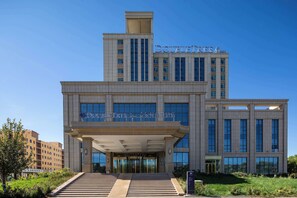 Exterior - DoubleTree by Hilton Altay Fuyun (Fuyun)