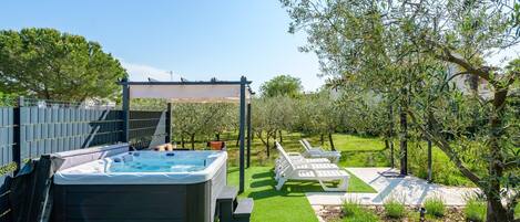 Apartment | Property amenity