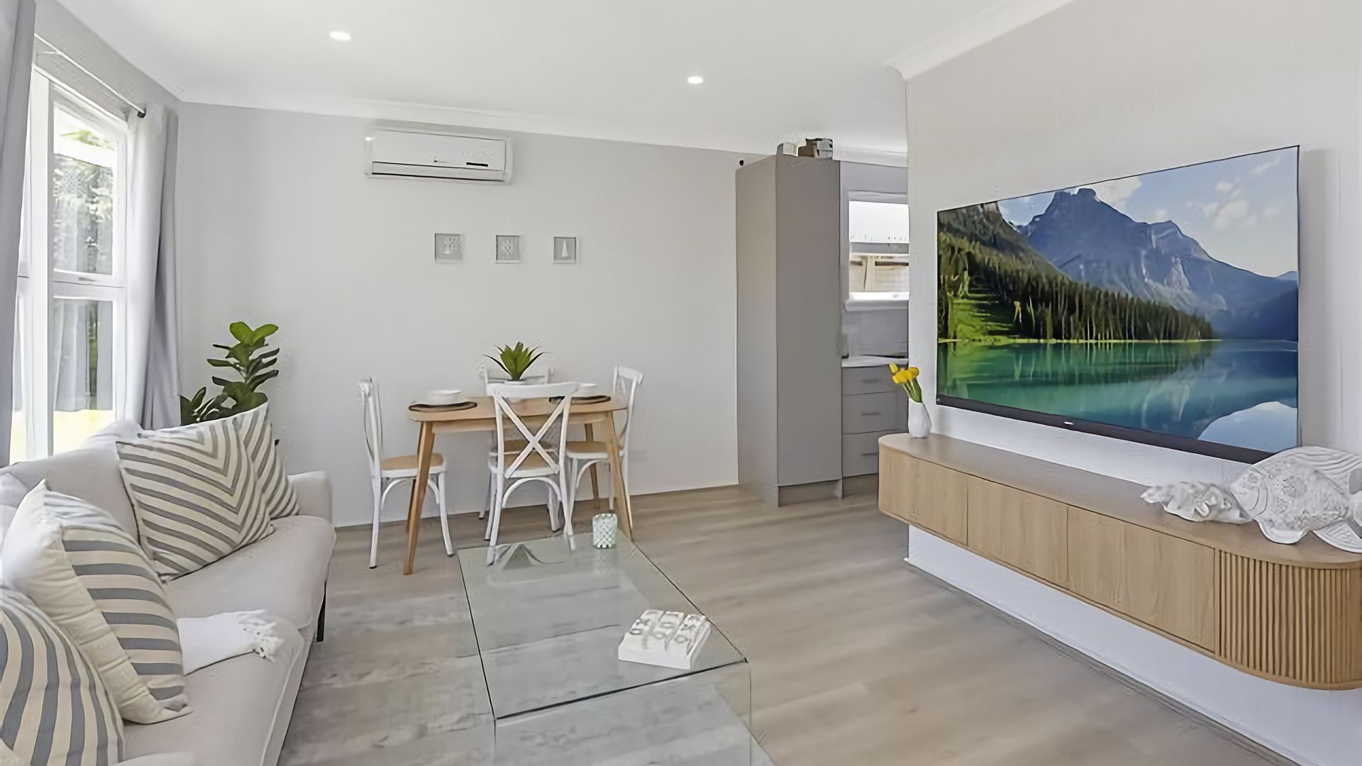 تلفزيون ذكي