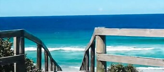 Frangipani Hideaway - Close to everything!