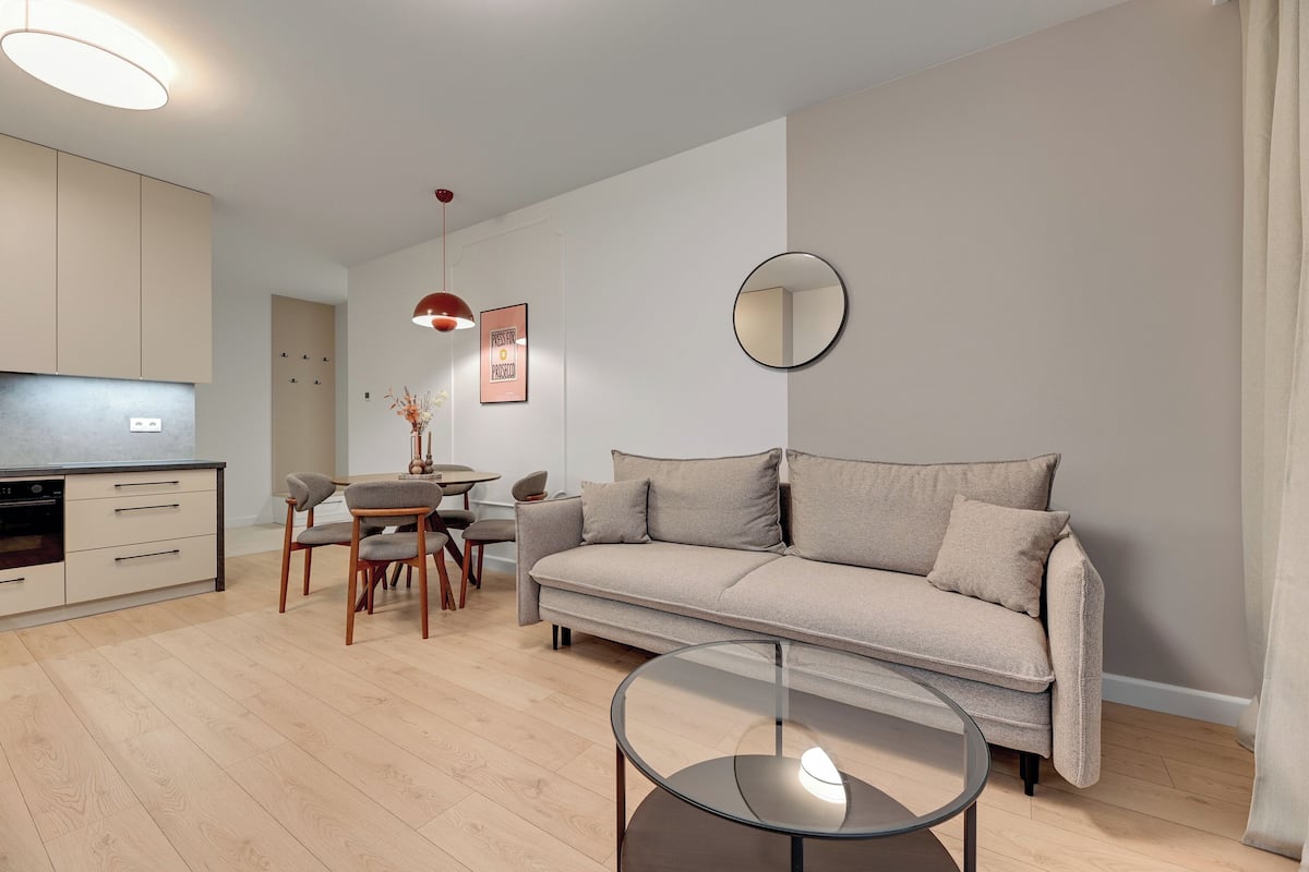 1 habitación, ropa de cama hipoalergénica y decoración personalizada
