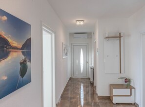 Leilighet (Three Bedroom Apartment with Balcony ) | Lobby
