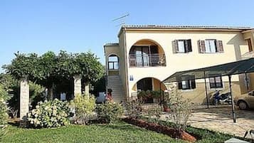 Apartment | Exterior