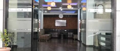 Khu vực ăn uống tại phòng