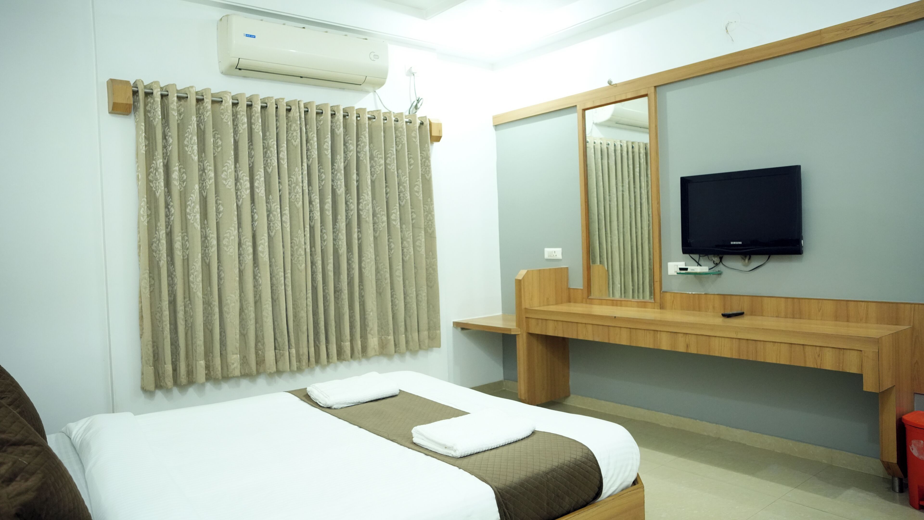 Espace de travail pour ordinateur portable, chambres insonorisées