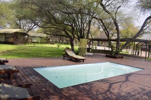 Front of property - Nako Okavango Guest House (Maun)