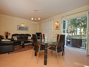 Apartment | Living room