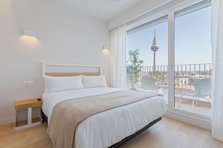 Caja de seguridad en la habitación y escritorio . Uma Suites O'Donnell