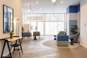 Reception - Uma Suites O'Donnell (Madrid)