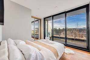 1 Schlafzimmer, Schreibtisch, Bügeleisen/Bügelbrett, Reisekinderbett