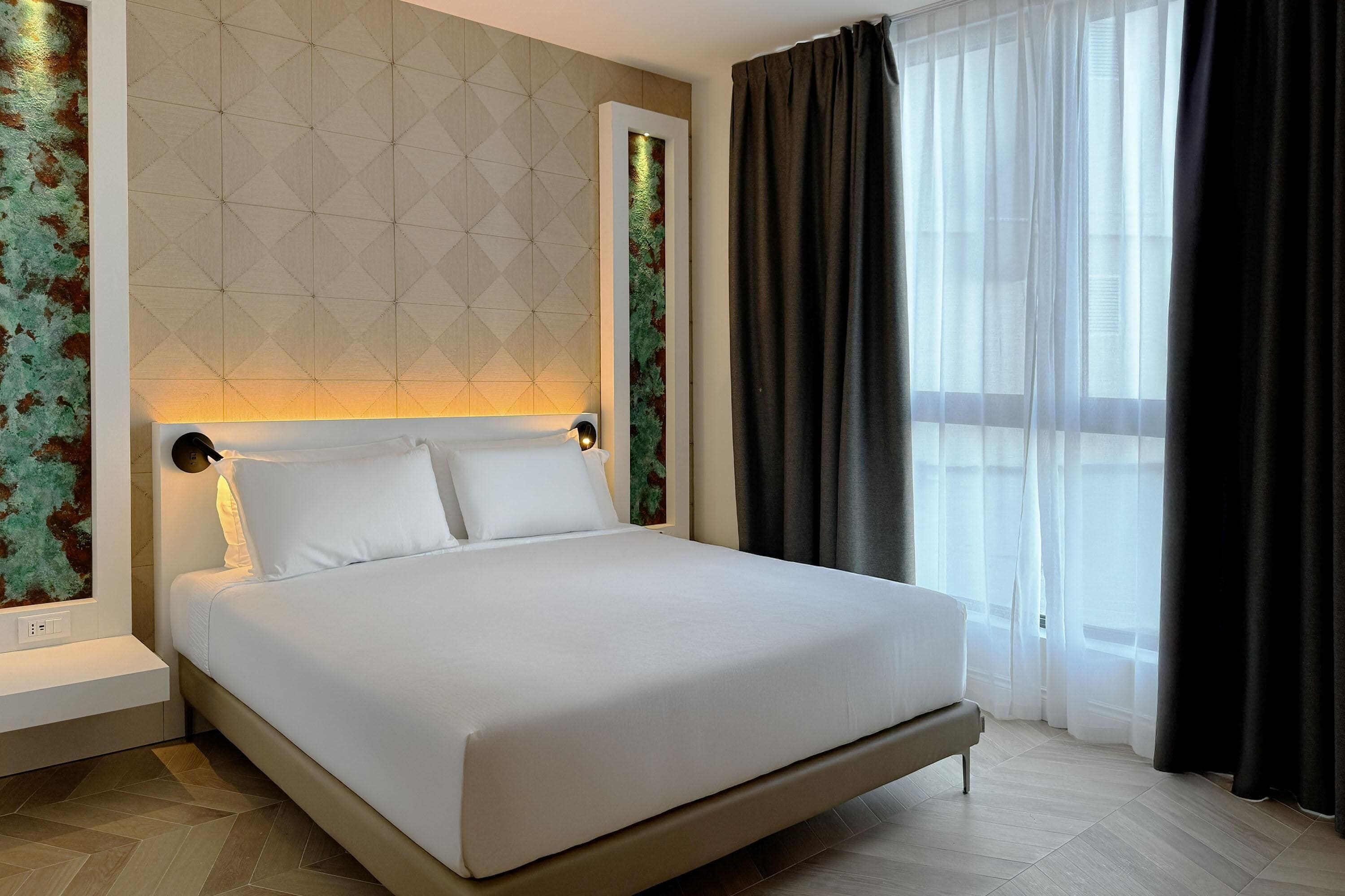 In-room safe, desk, free WiFi, bed sheets