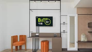 Exclusieve tweepersoonskamer, uitzicht op zee | 1 slaapkamer, een kluis op de kamer, een bureau, gratis wifi