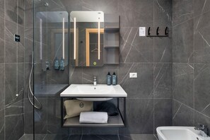 Standard-Doppel- oder -Zweibettzimmer