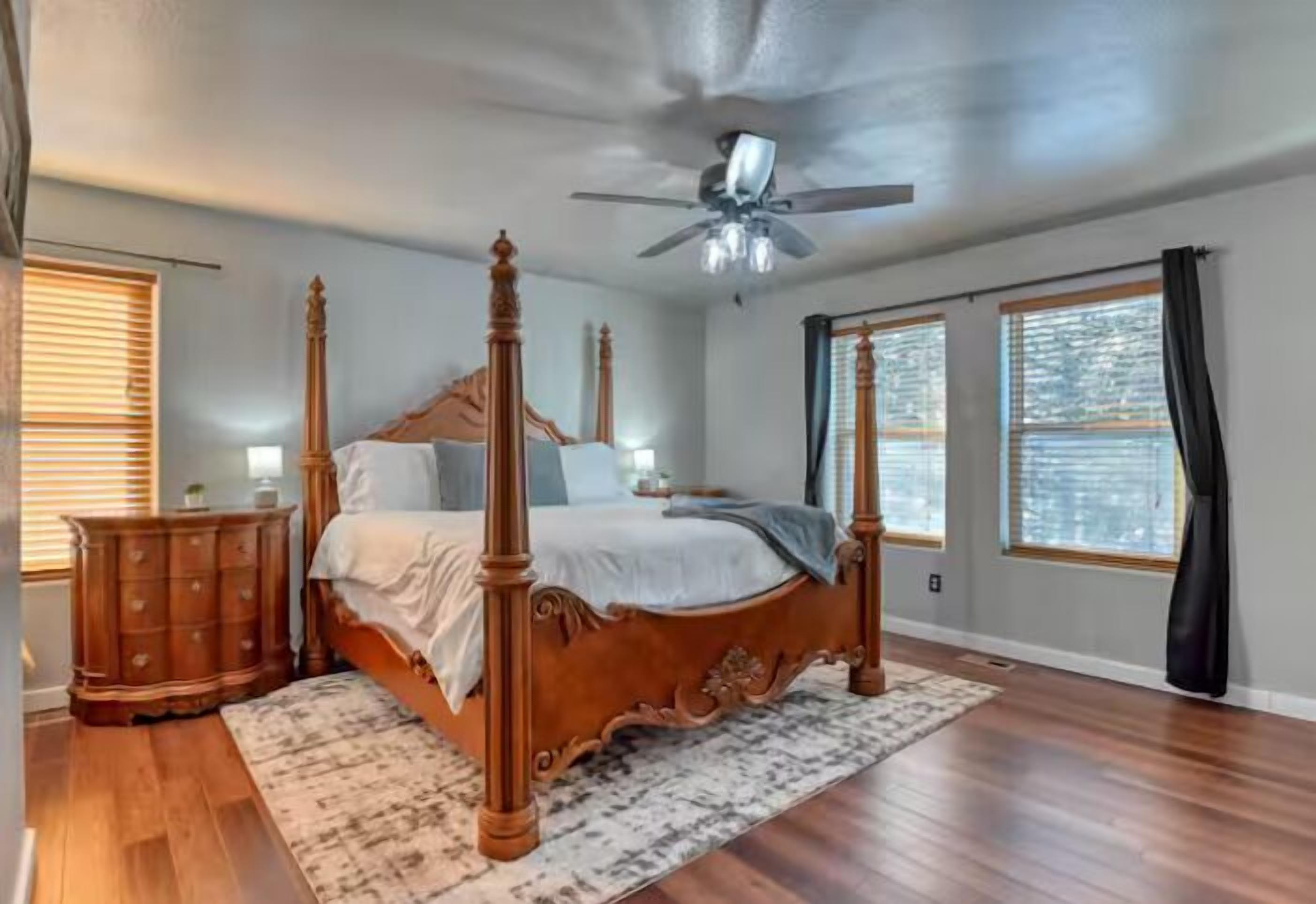 3 bedrooms, iron/ironing board, travel cot, WiFi