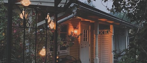 Garden Room, Breakfast Included | Free WiFi, bed sheets