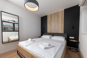 In-room safe, blackout curtains, soundproofing, iron/ironing board - Aqua Blue (Privlaka)