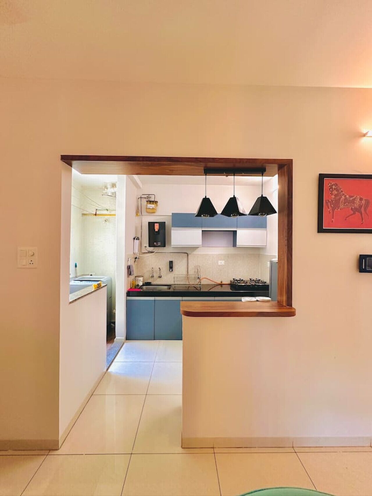 Fridge, microwave, stovetop, cookware/dishes/utensils