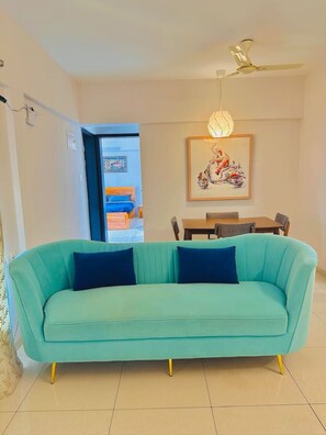 Smart TV - Flamingo: 2BHK AC Flat, Near Phoenix Mall Wakad (Pimpri-Chinchwad)