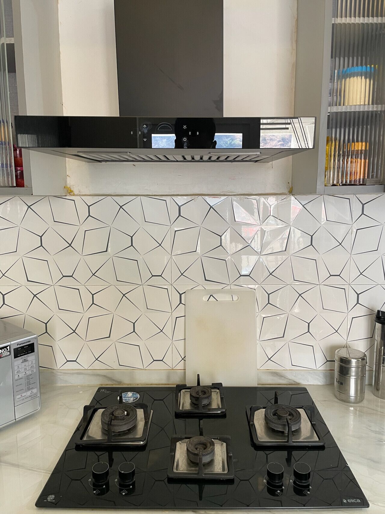 Fridge, microwave, stovetop, cookware/dishes/utensils