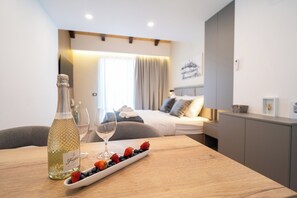 Studio, Balcony, Partial Sea View | In-room safe, desk, laptop workspace, soundproofing - Seafront Sunset Studio&Rooms (Zadar)