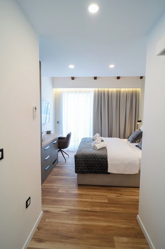 Seafront Sunset Studio&Rooms