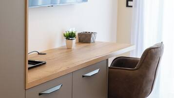 Room, Partial Sea View, Oceanfront | In-room safe, desk, laptop workspace, soundproofing