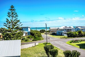 Property grounds - Seaside Days 6 Day Ave, Middleton (Middleton)