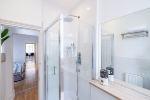 Apartment, 3 Schlafzimmer, Küche | Badezimmer
