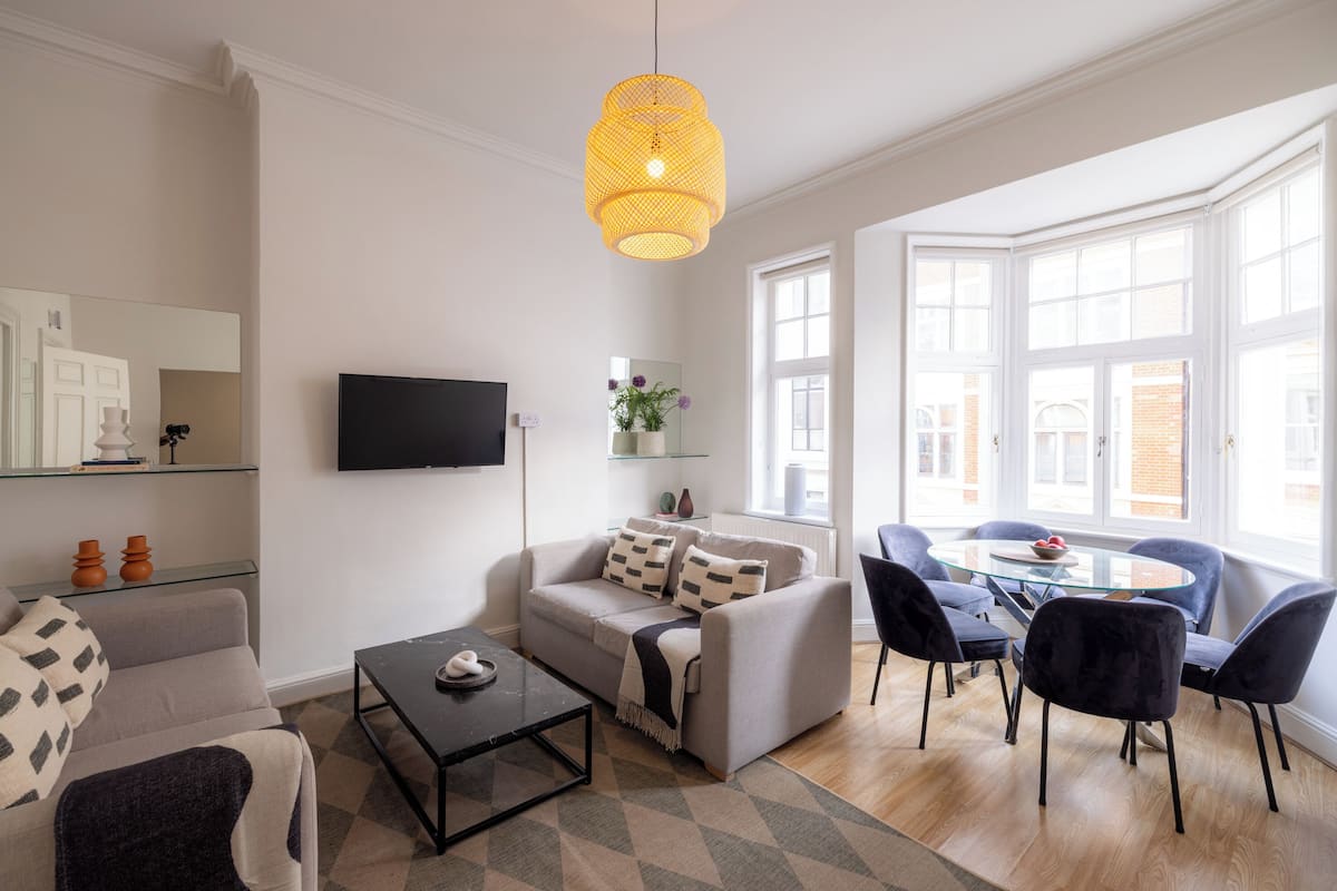Appartement, 3 chambres, cuisine | Coin séjour | TV connectée de 32 pouces avec chaßnes numériques, Netflix