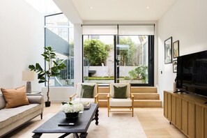4 bedrooms