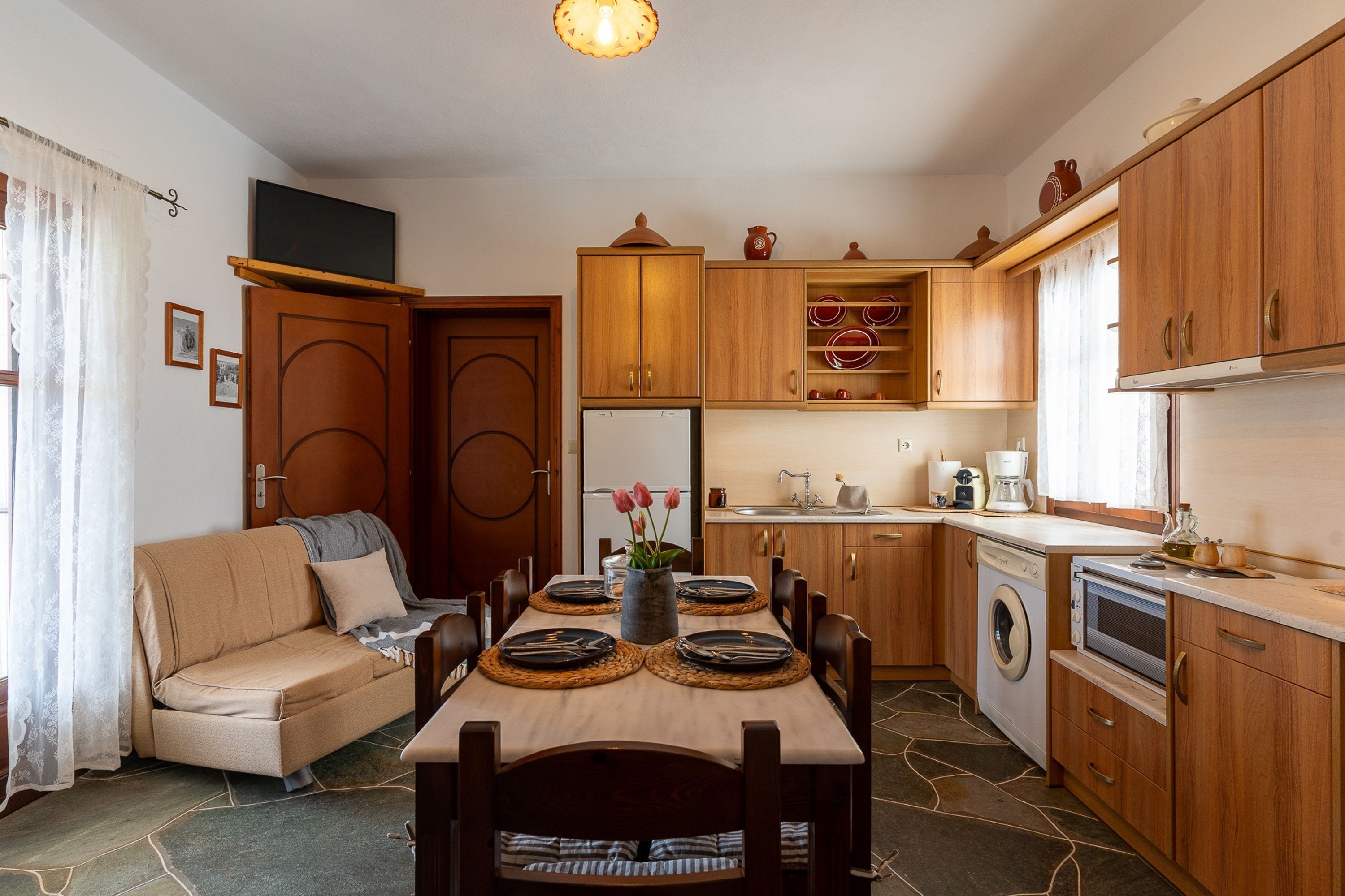 公寓, 吸煙房 | 6 間臥室