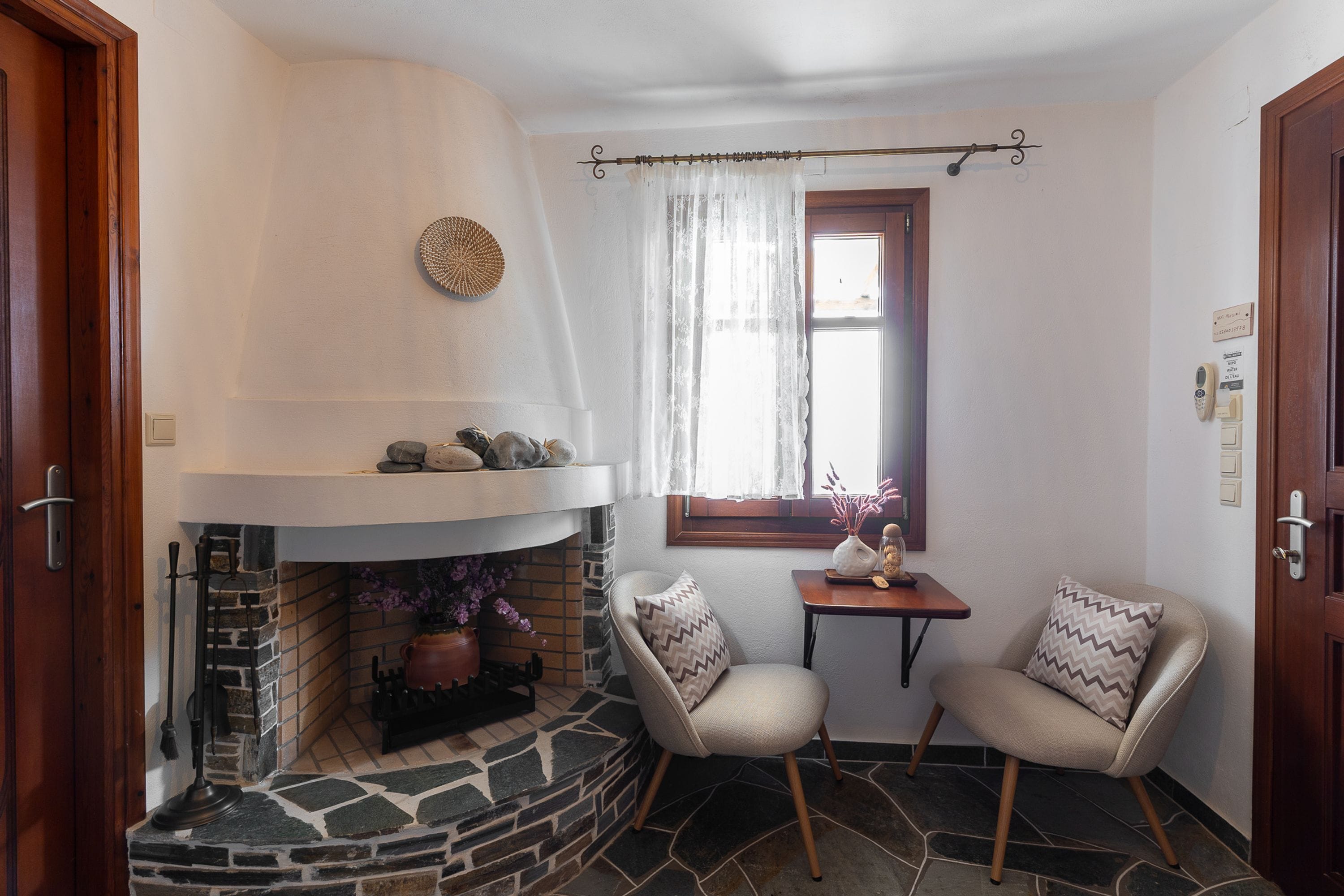 Huoneisto, tupakointi sallittu | 6 makuuhuonetta