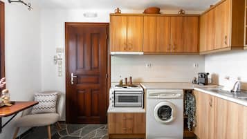 Apartment, Smoking | 6 bedrooms