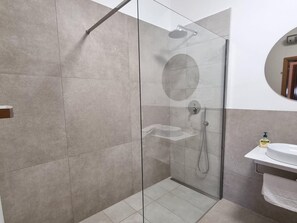 Villa | Bathroom | Hair dryer - Cherry House With View (Visnjan)