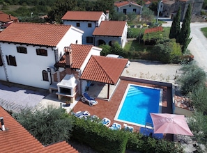 Villa | Exterior