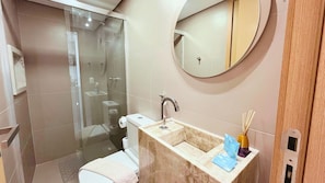 Apartment | Bathroom | Hair dryer, towels, soap, shampoo