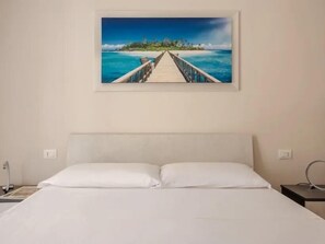 1 室のベッドルーム、WiFi、ベッドシーツ