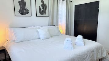 3 bedrooms, desk, iron/ironing board, WiFi