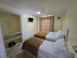 9 bedrooms, WiFi