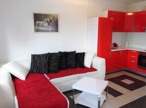 Departamento (Two Bedroom Apartment with Sea View a) | Sala de estar