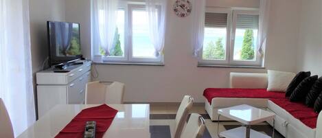 Leilighet (Two Bedroom Apartment with Sea View a) | Oppholdsrom