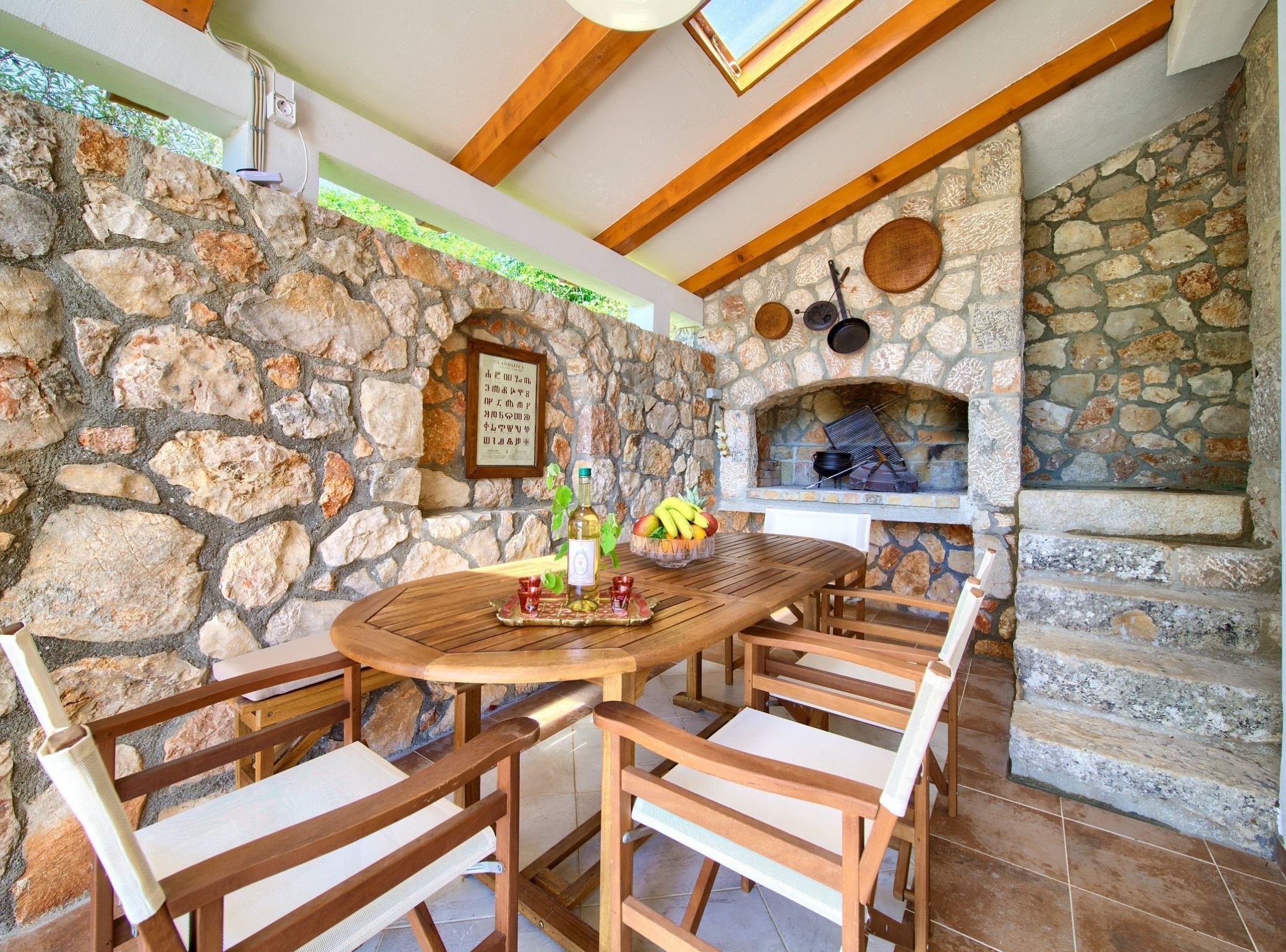 Villa (Tranquil Getaway Polje Villa with Poo) | Dining room