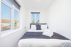 1 bedroom, WiFi, bed sheets