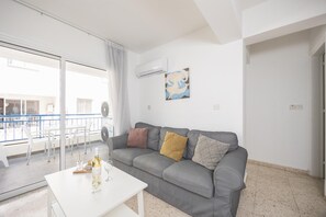 1 bedroom - GE Harbour Apartments 16 (Polis)