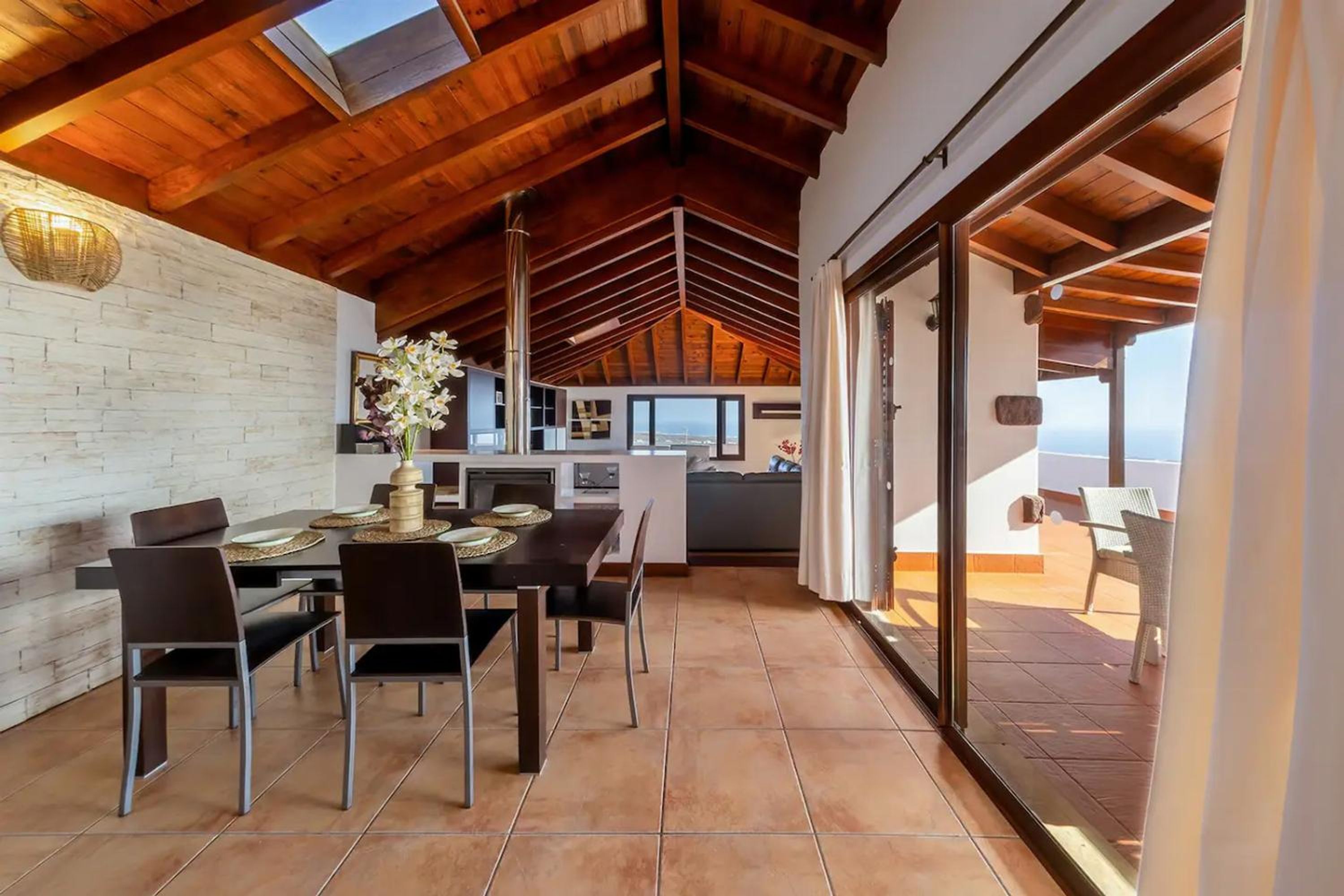 4 عدّة غرف نوم