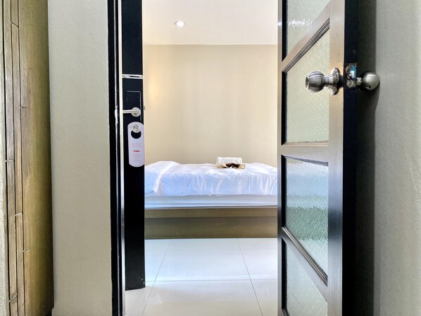 In-room safe, iron/ironing board, free WiFi, bed sheets