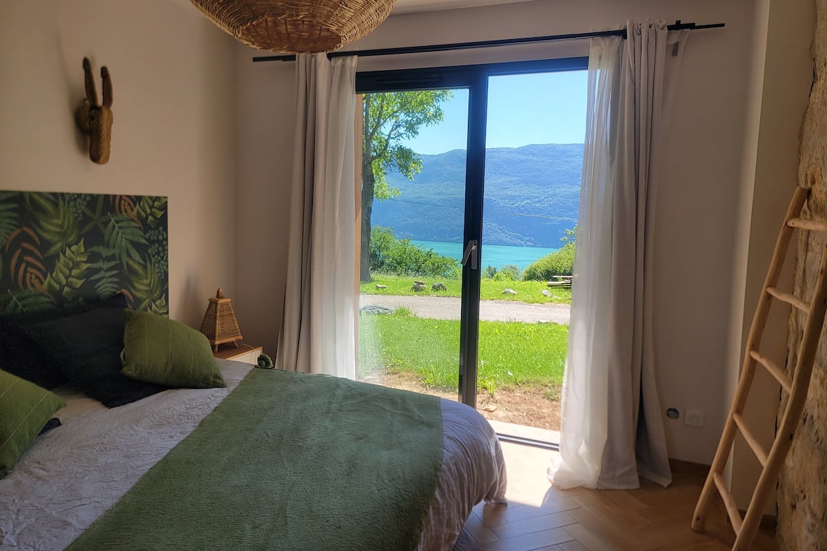 Family Chalet, Lake View | 2 bedrooms, premium bedding, blackout drapes, soundproofing