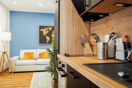 Superior Condo, 2 Bedrooms | Private kitchen | Fridge, oven, stovetop, dishwasher